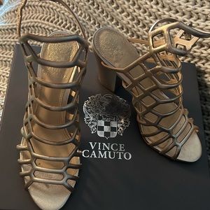 💛 AUTHENTIC VINCE CAMUTO HEELS